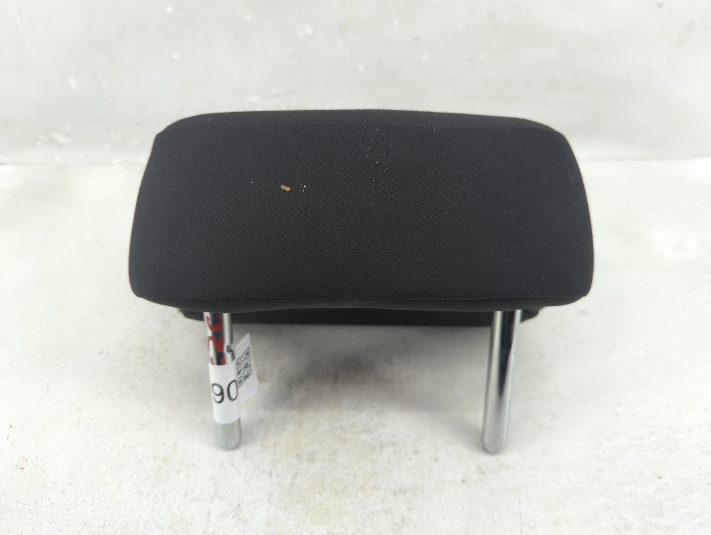 2012 Volkswagen Jetta Headrest Head Rest Rear Center Seat Fits OEM Used Auto Parts - Oemusedautoparts1.com