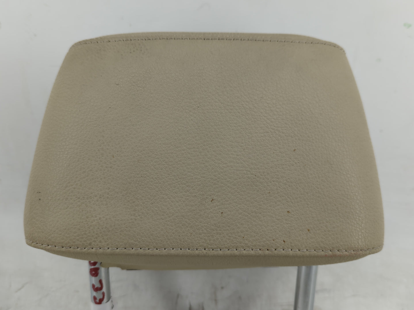 2011 Volkswagen Jetta Headrest Head Rest Front Driver Passenger Seat - Oemusedautoparts1.com