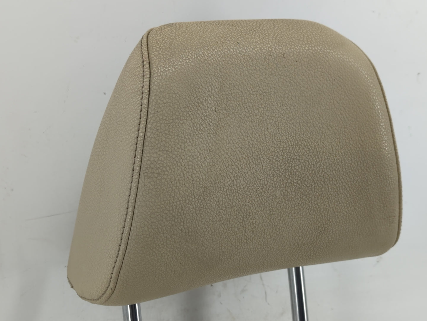 2011-2014 Volkswagen Jetta Headrest Head Rest Rear Seat Fits Fits 2011 2012 2013 2014 OEM Used Auto Parts - Oemusedautoparts