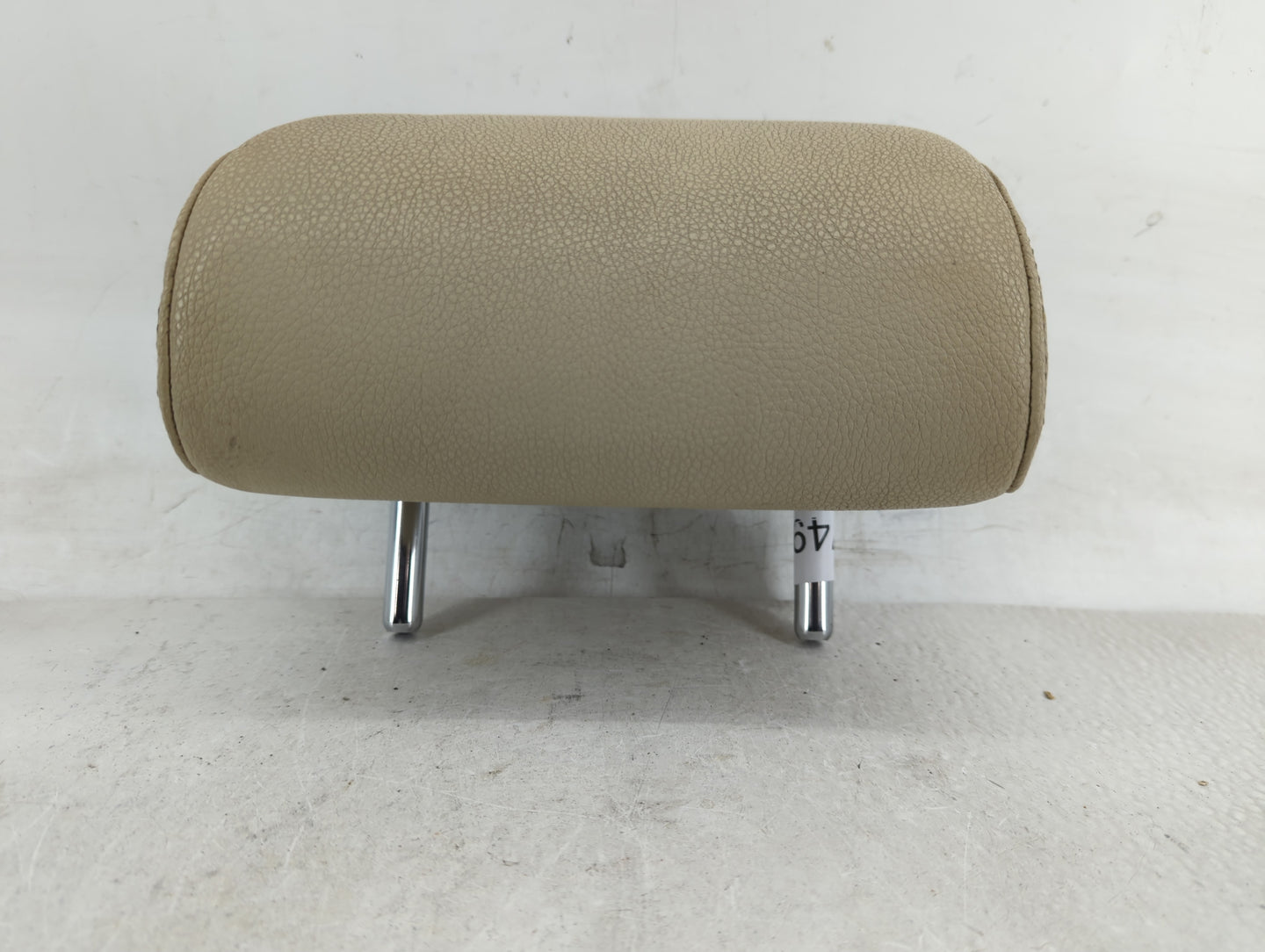 2011-2017 Volkswagen Jetta Headrest Head Rest Rear Center Seat Fits Fits 2011 2012 2013 2014 2015 2016 2017 OEM Used Auto Pa
