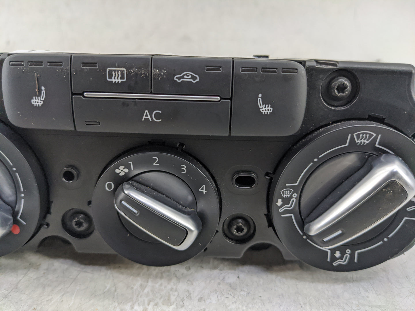2011-2014 Volkswagen Jetta Climate Control Module Temperature AC/Heater Replacement P/N:5C1 819 045 Fits Fits 2011 2012 2013