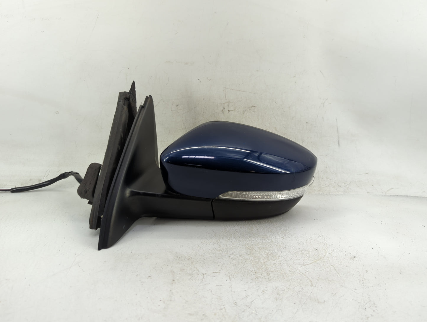 2011-2016 Volkswagen Jetta Driver Side View Mirror - Left Door Mirror OEM Used - Oemusedautoparts1.com