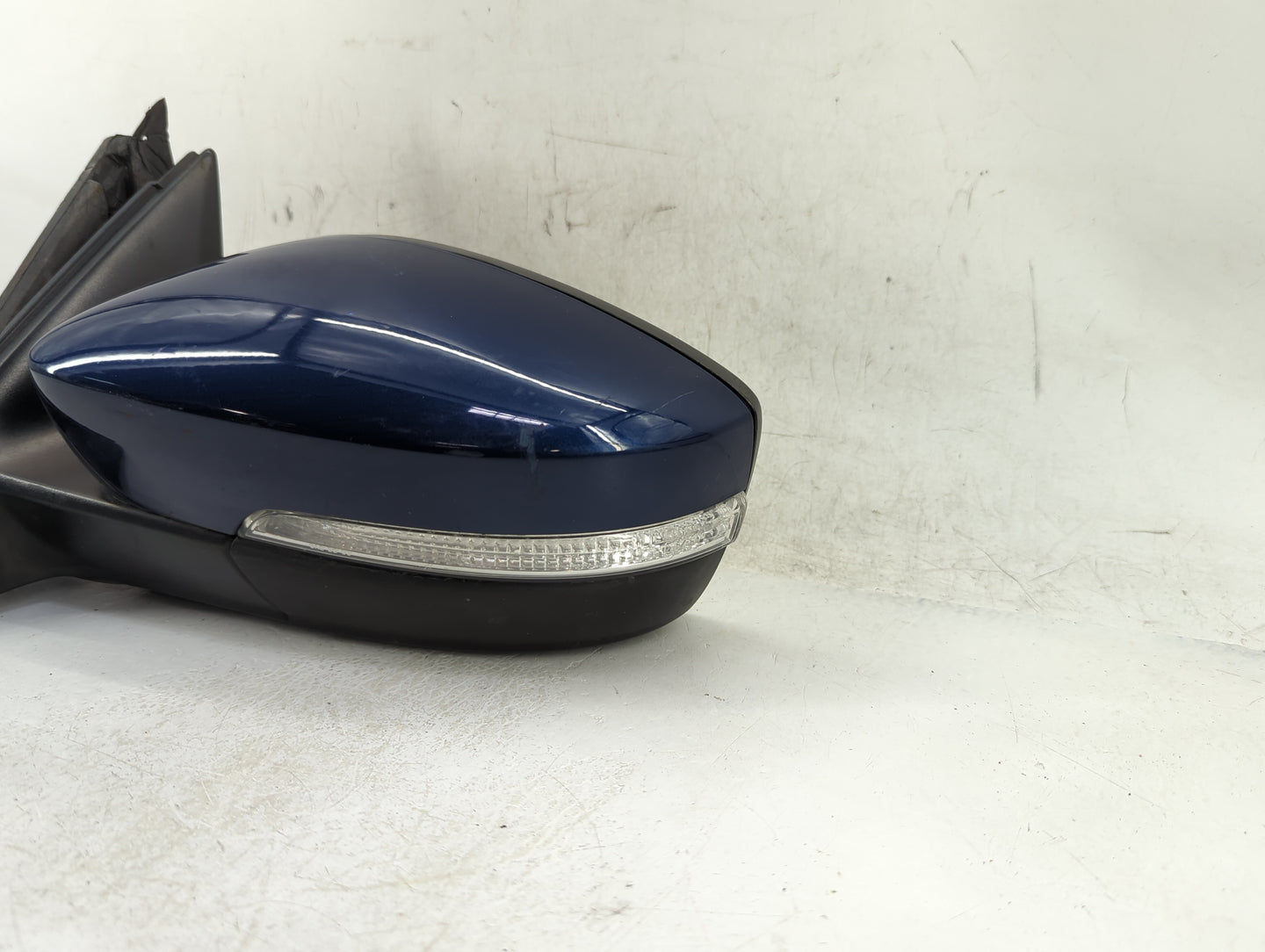 2011-2016 Volkswagen Jetta Driver Side View Mirror - Left Door Mirror OEM Used - Oemusedautoparts1.com