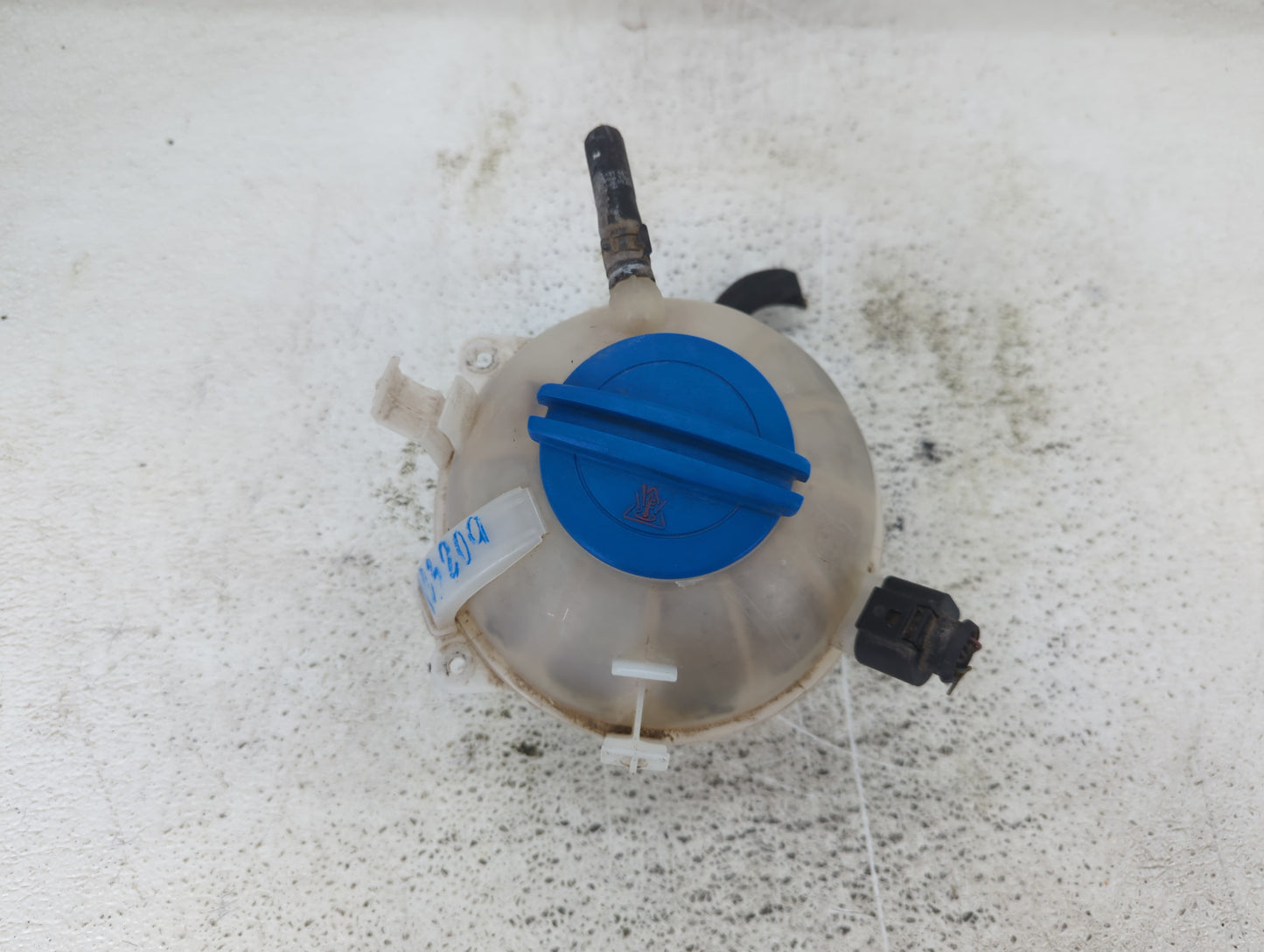 2005 Volkswagen Jetta Radiator Coolant Overflow Expansion Tank Bottle 1432559 - Oemusedautoparts1.com