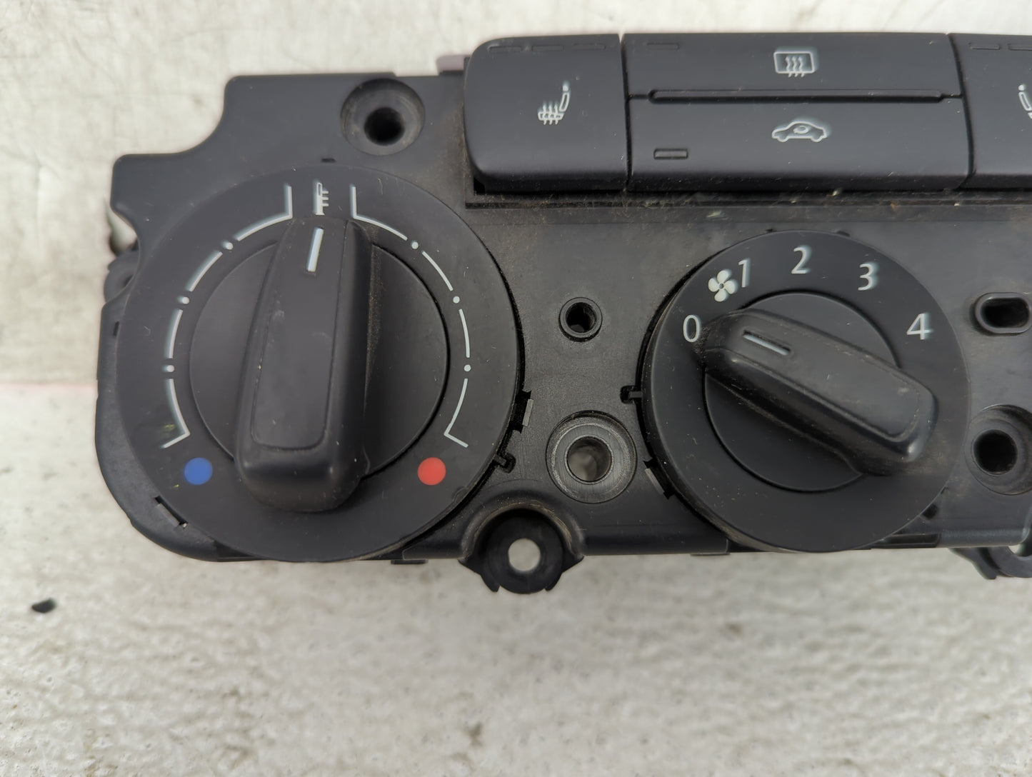 2011-2014 Volkswagen Jetta Climate Control Module Temperature AC/Heater Replacement P/N:5C0819047EH 90151-675/0004 Fits OEM 