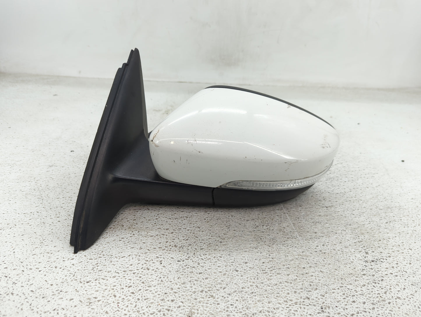 2011-2016 Volkswagen Jetta Driver Side View Mirror - Left Door Mirror OEM Used - Oemusedautoparts1.com