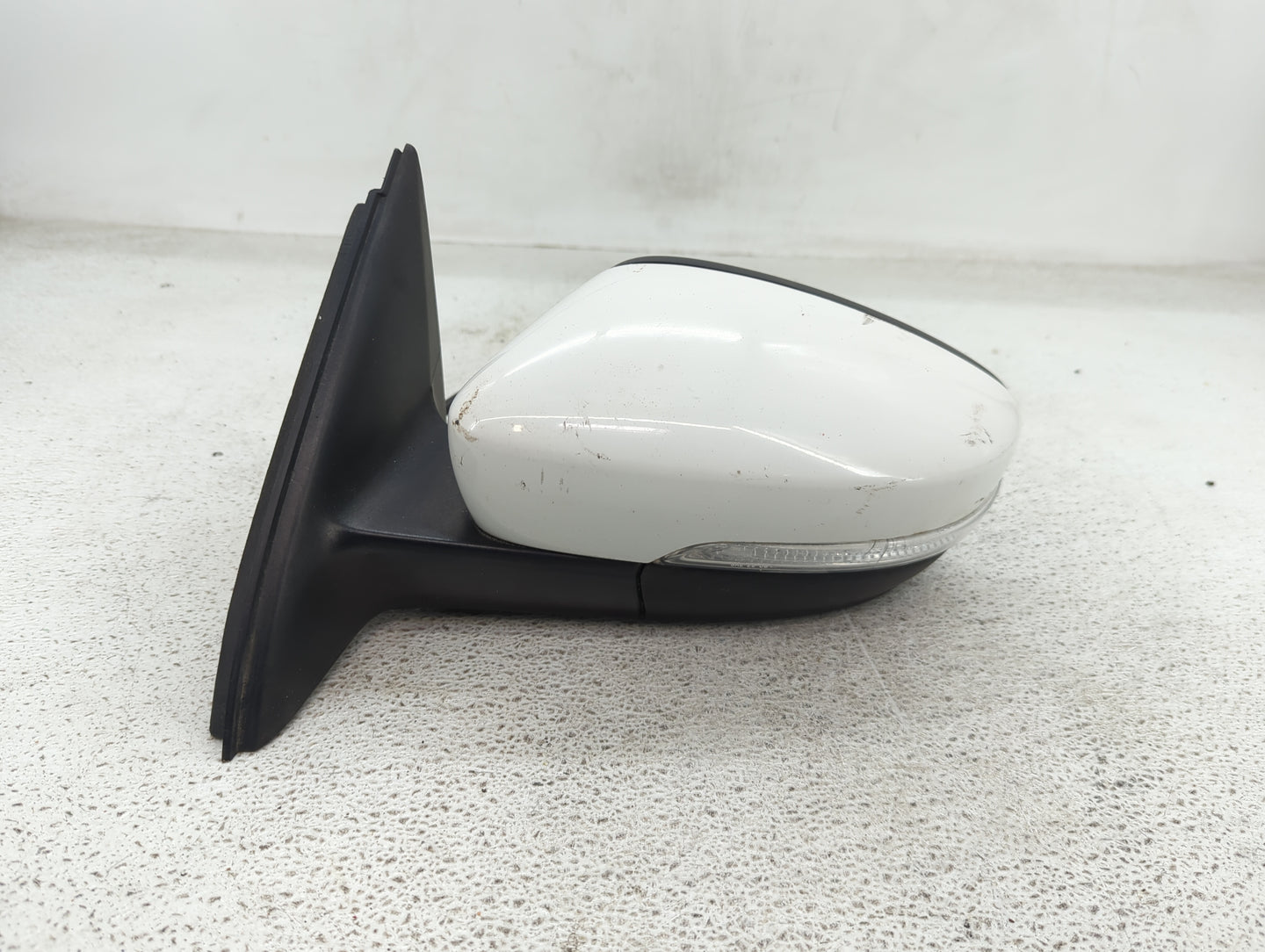 2011-2016 Volkswagen Jetta Driver Side View Mirror - Left Door Mirror OEM Used - Oemusedautoparts1.com
