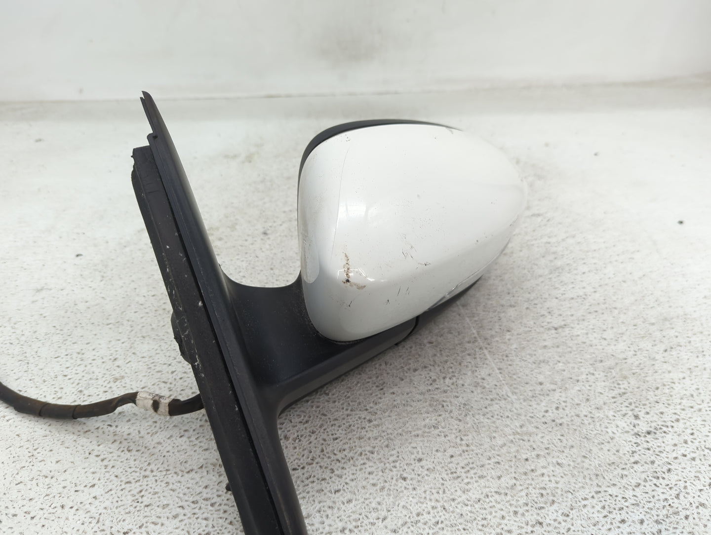 2011-2016 Volkswagen Jetta Driver Side View Mirror - Left Door Mirror OEM Used - Oemusedautoparts1.com