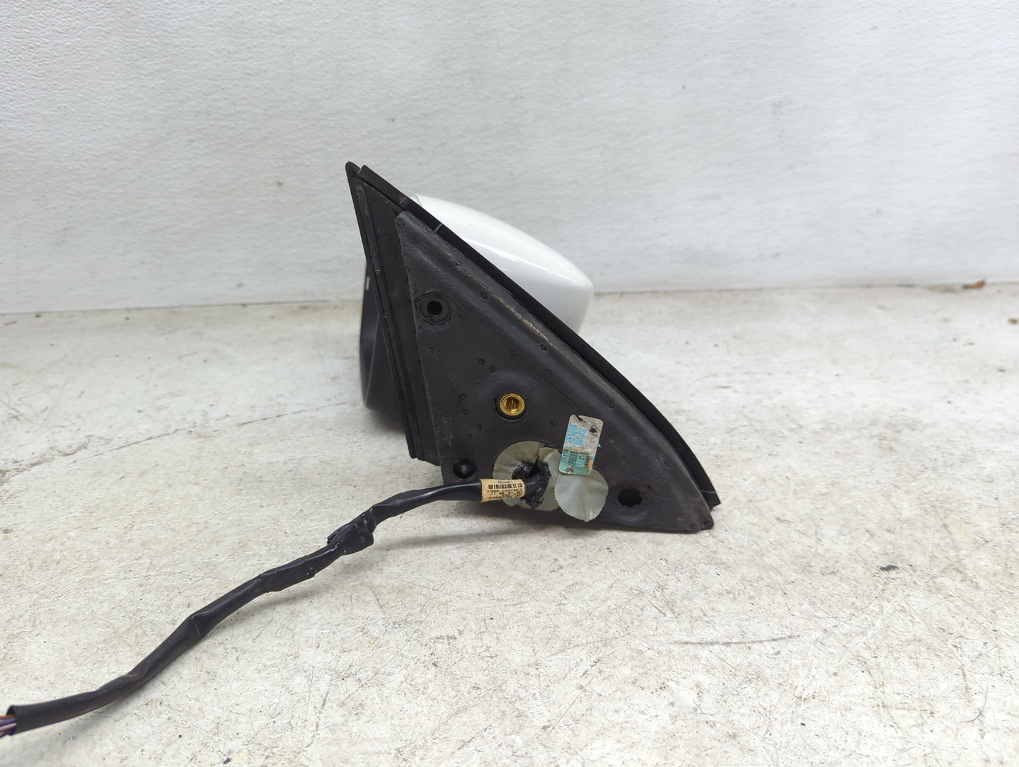 2011-2016 Volkswagen Jetta Driver Side View Mirror - Left Door Mirror OEM Used - Oemusedautoparts1.com