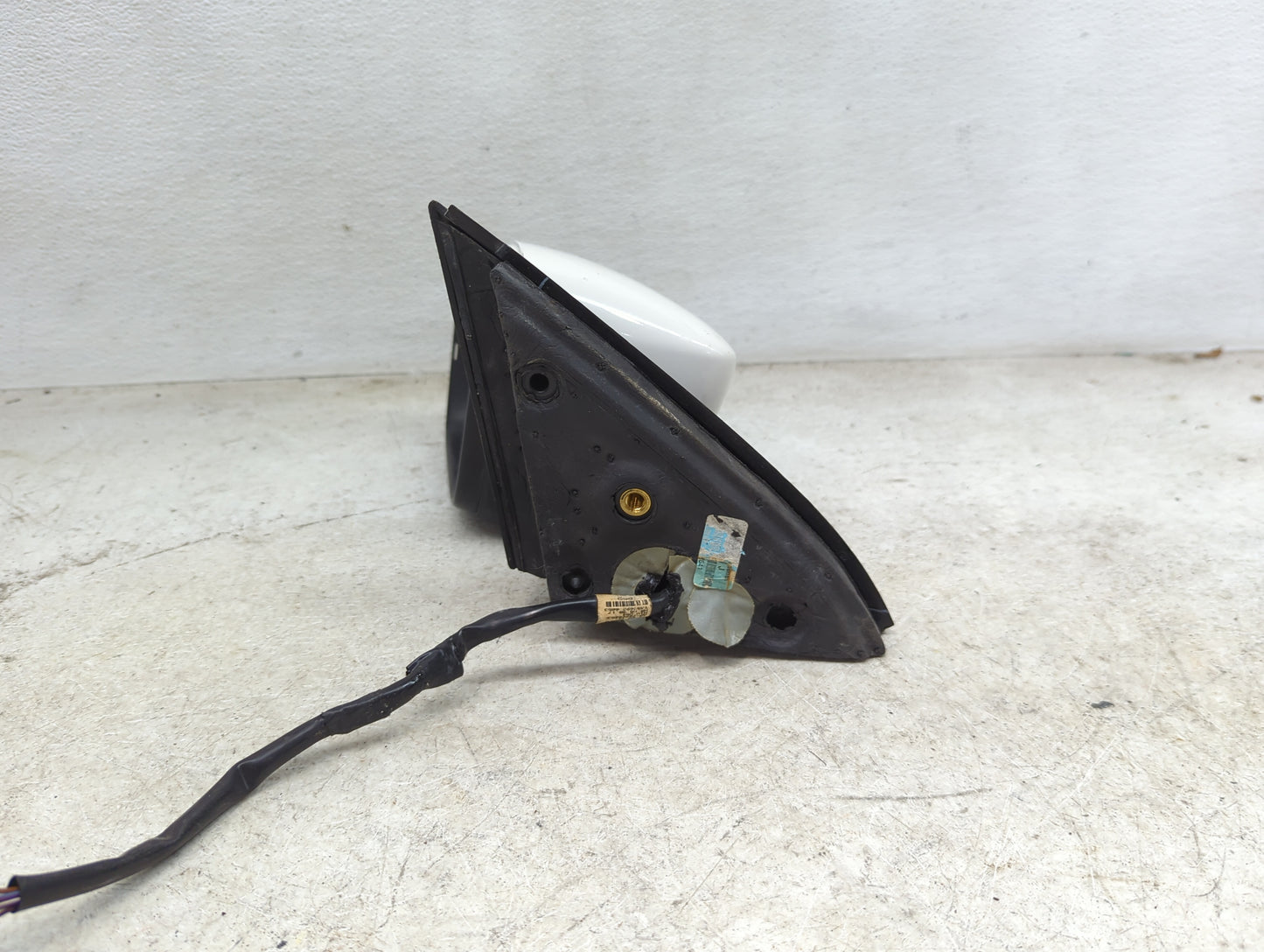 2011-2016 Volkswagen Jetta Driver Side View Mirror - Left Door Mirror OEM Used - Oemusedautoparts1.com