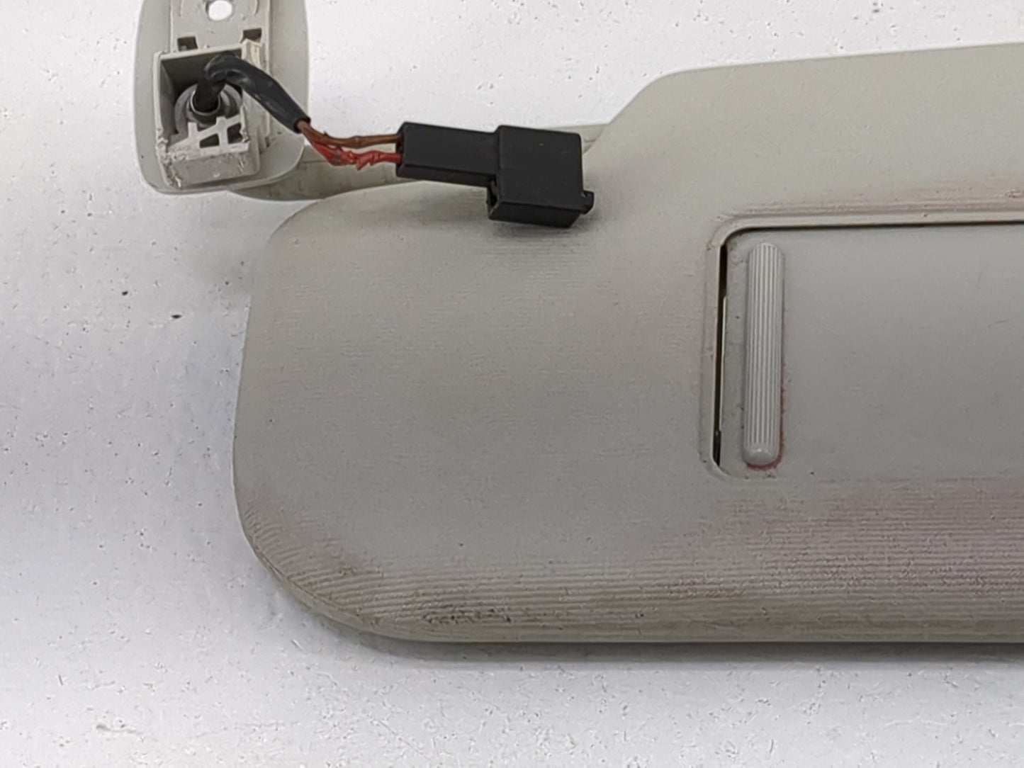 2012 Volkswagen Jetta Sun Visor Shade Replacement Driver Left Mirror Fits OEM Used Auto Parts - Oemusedautoparts1.com