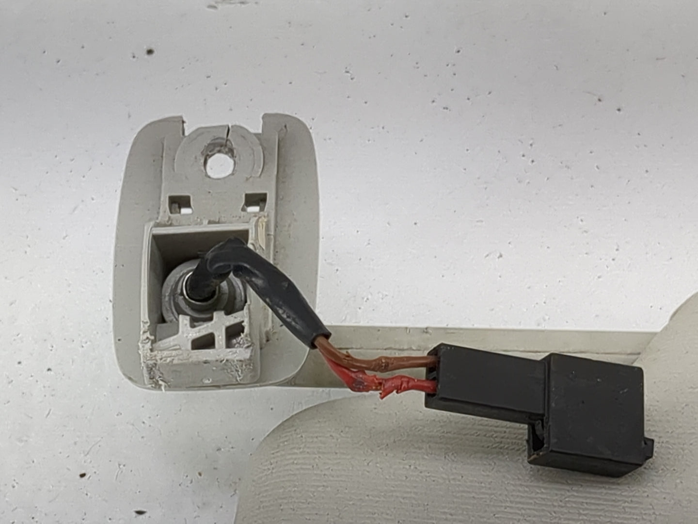 2012 Volkswagen Jetta Sun Visor Shade Replacement Driver Left Mirror Fits OEM Used Auto Parts - Oemusedautoparts1.com