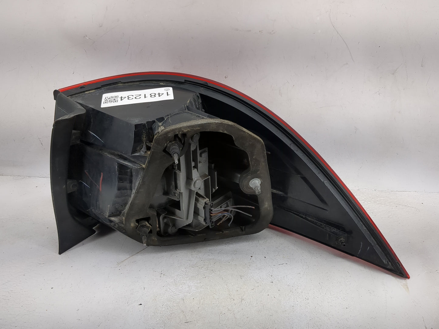 2011-2014 Volkswagen Jetta Tail Light Assembly Driver Left OEM Fits Fits 2011 2012 2013 2014 OEM Used Auto Parts - Oemusedau