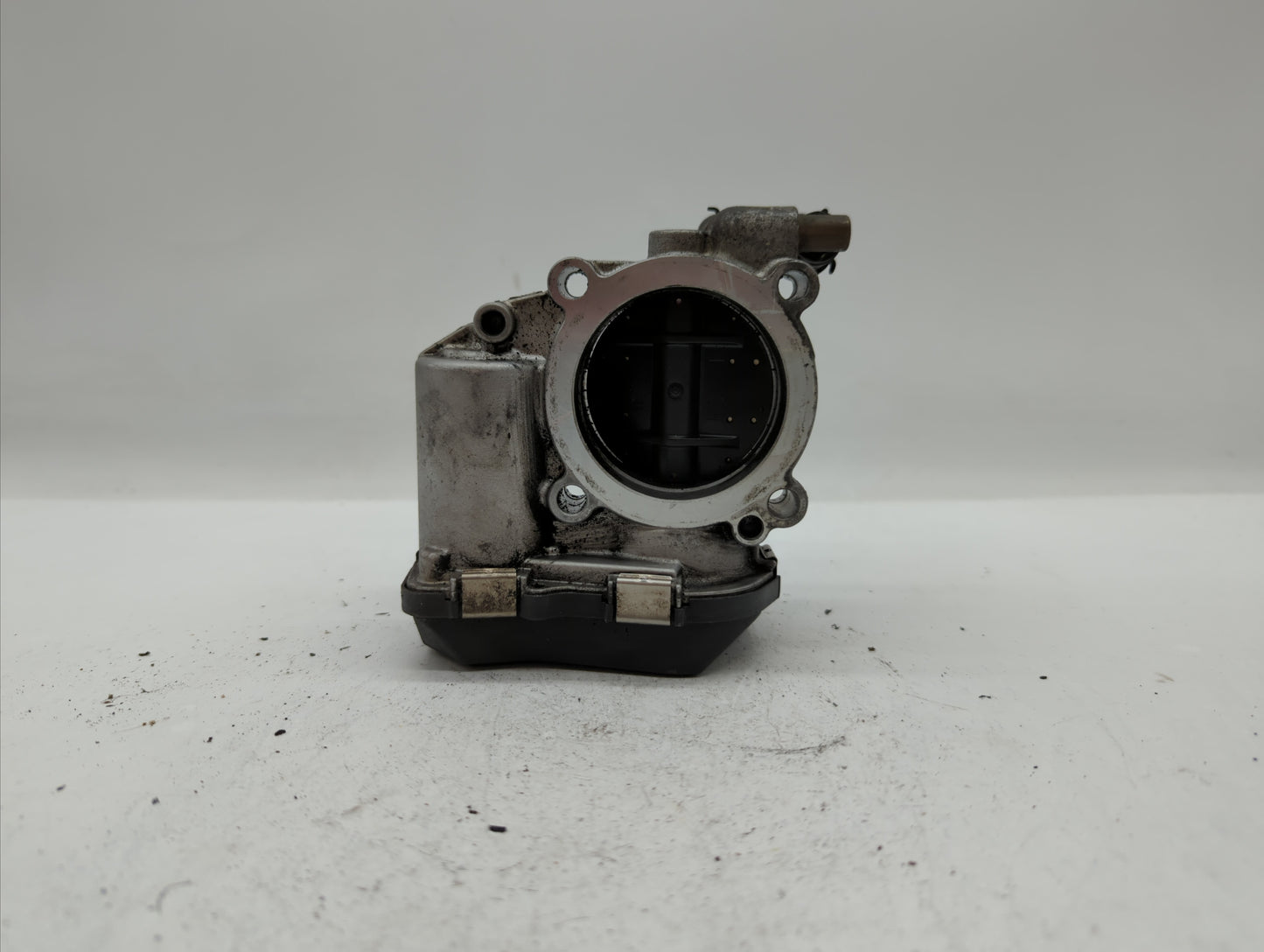 2011-2016 Volkswagen Jetta Throttle Body P/N:06G 133 062J Fits Fits 2011 2012 2013 2014 2015 2016 OEM Used Auto Parts - Oemu