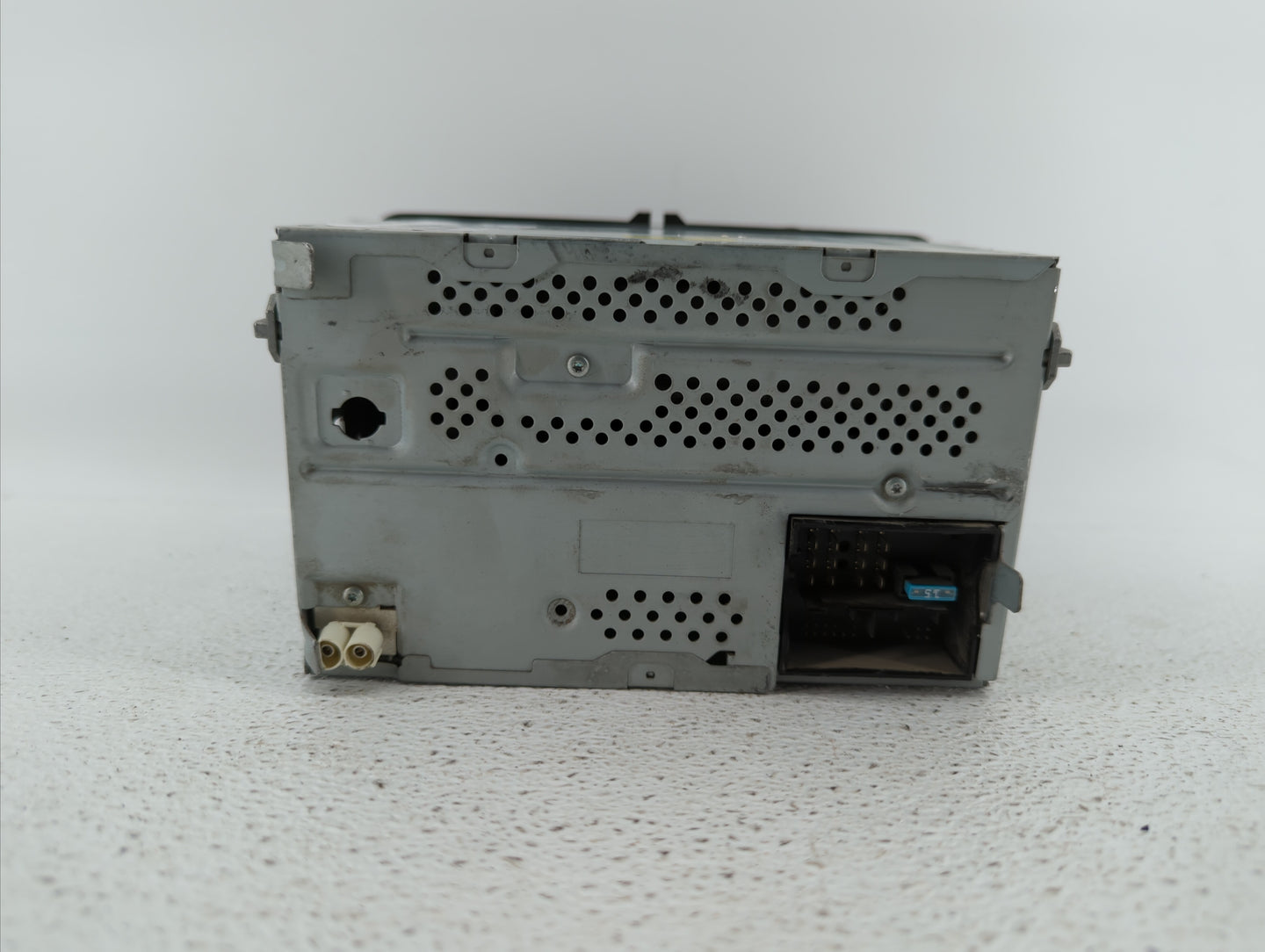 2011-2014 Volkswagen Jetta Am Fm Cd Player Radio Receiver - Oemusedautoparts1.com