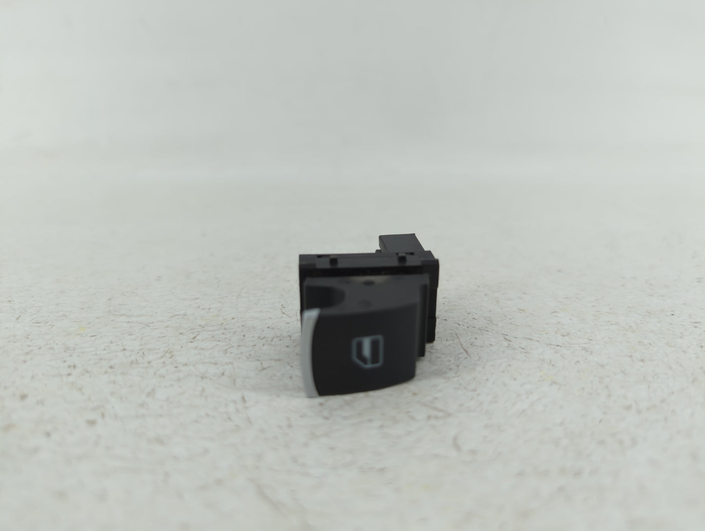 2012 Volkswagen Jetta Passenger Right Power Window Switch - Oemusedautoparts1.com
