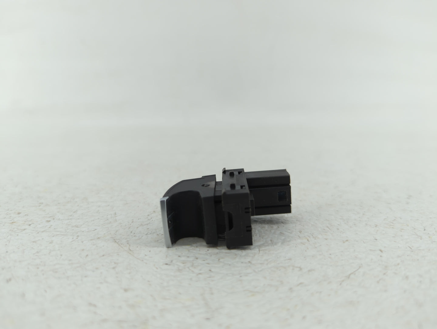 2012 Volkswagen Jetta Passenger Right Power Window Switch - Oemusedautoparts1.com
