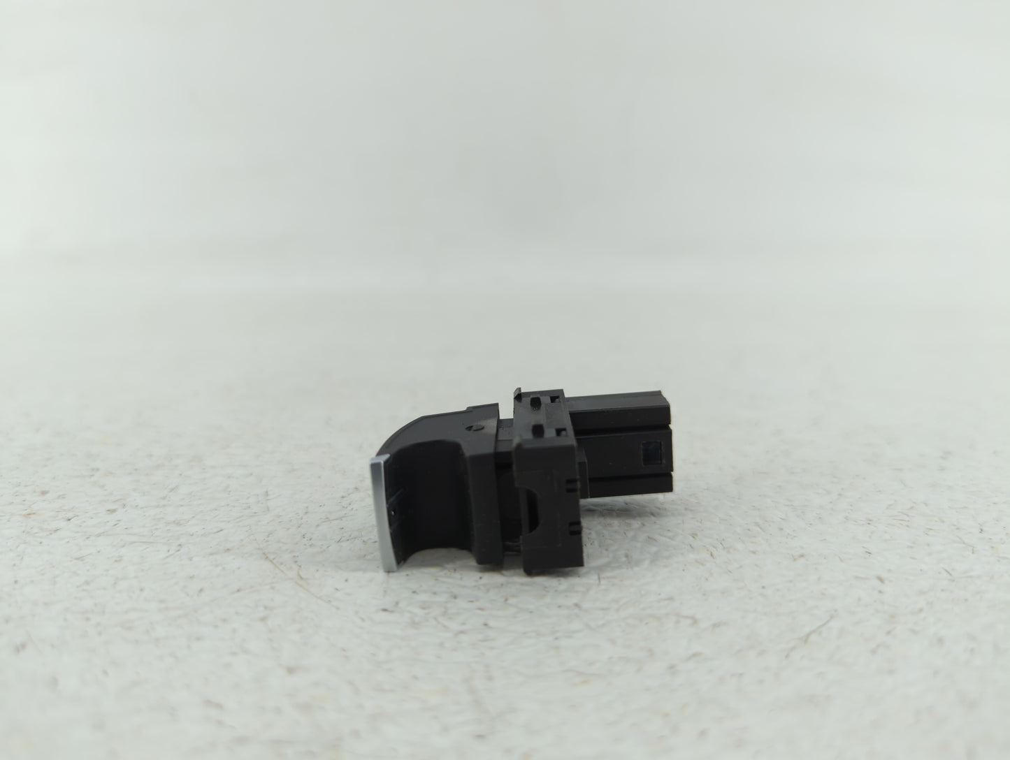 2012 Volkswagen Jetta Passenger Right Power Window Switch - Oemusedautoparts1.com