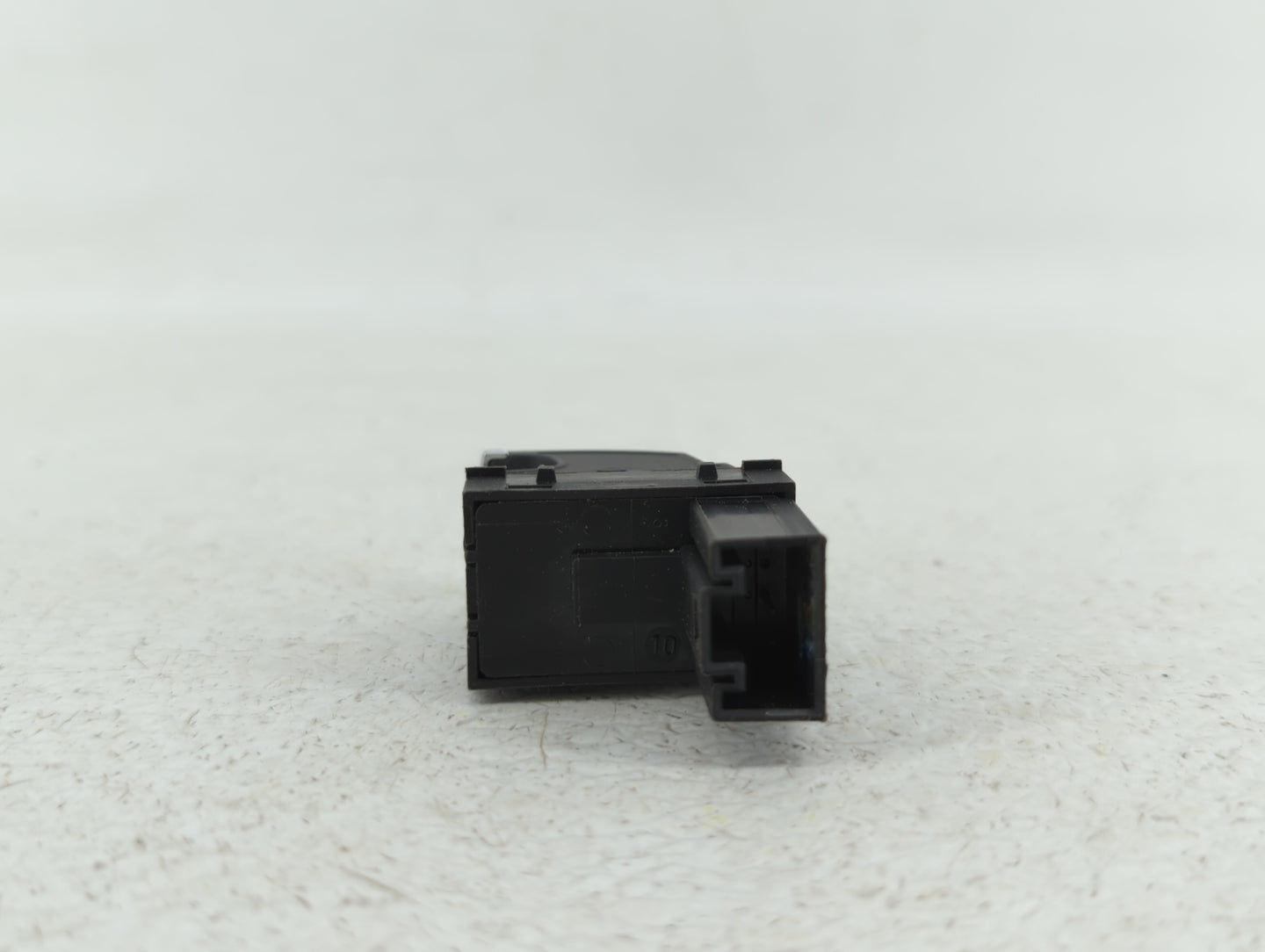 2012 Volkswagen Jetta Passenger Right Power Window Switch - Oemusedautoparts1.com