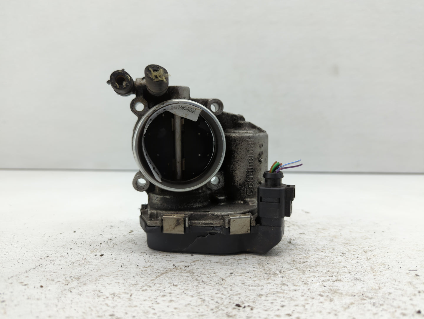 2011-2016 Volkswagen Jetta Throttle Body P/N:06G 133 062J Fits Fits 2011 2012 2013 2014 2015 2016 OEM Used Auto Parts - Oemu
