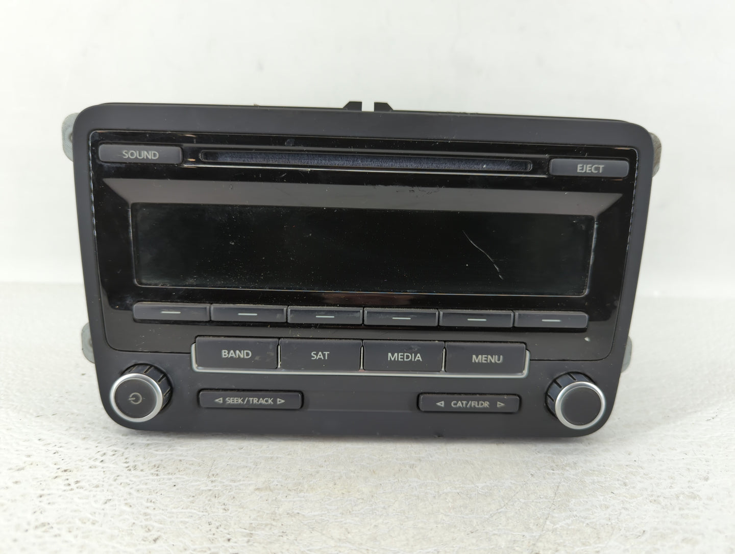 2011-2014 Volkswagen Jetta Am Fm Cd Player Radio Receiver - Oemusedautoparts1.com