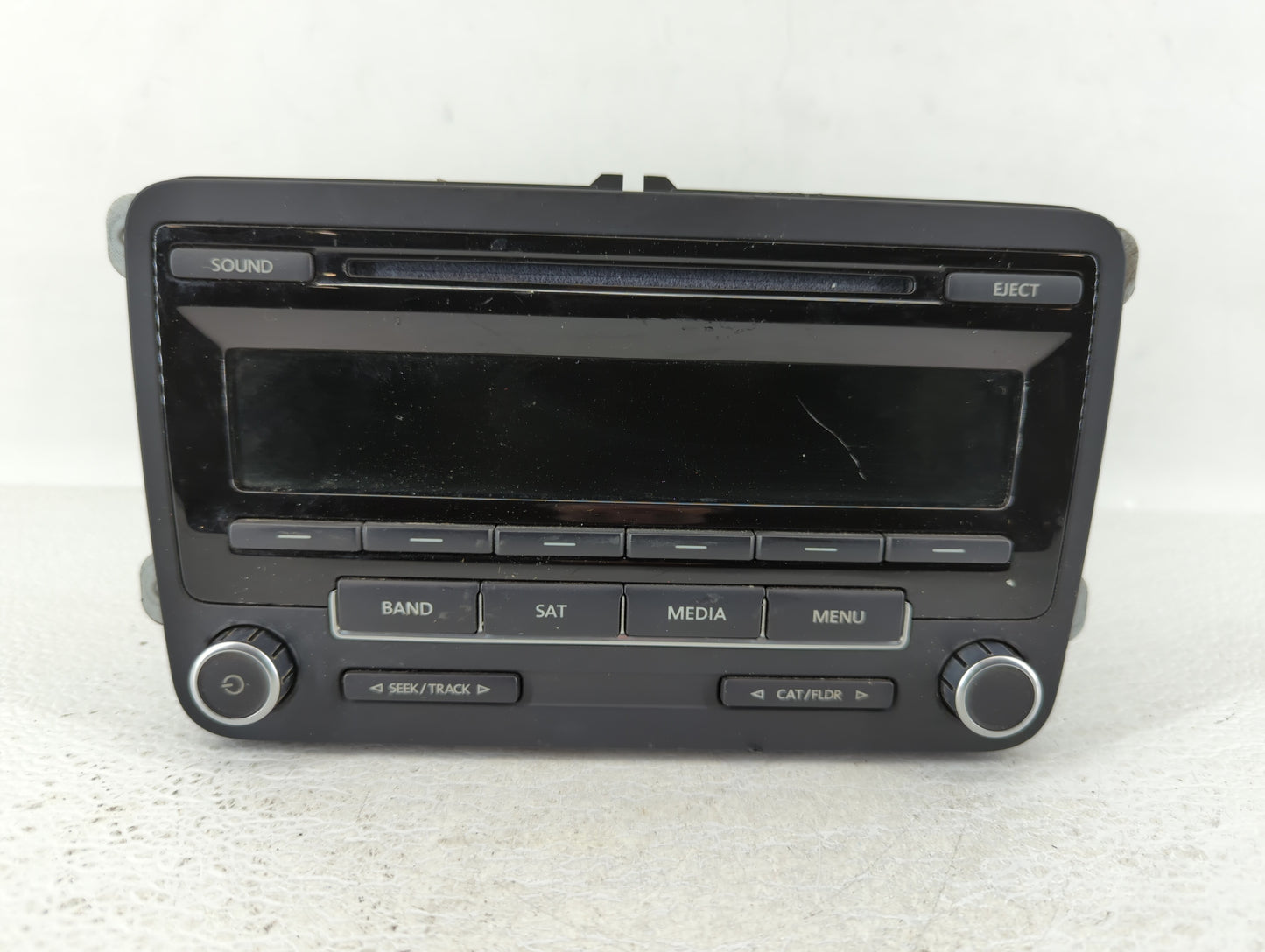 2011-2014 Volkswagen Jetta Am Fm Cd Player Radio Receiver - Oemusedautoparts1.com