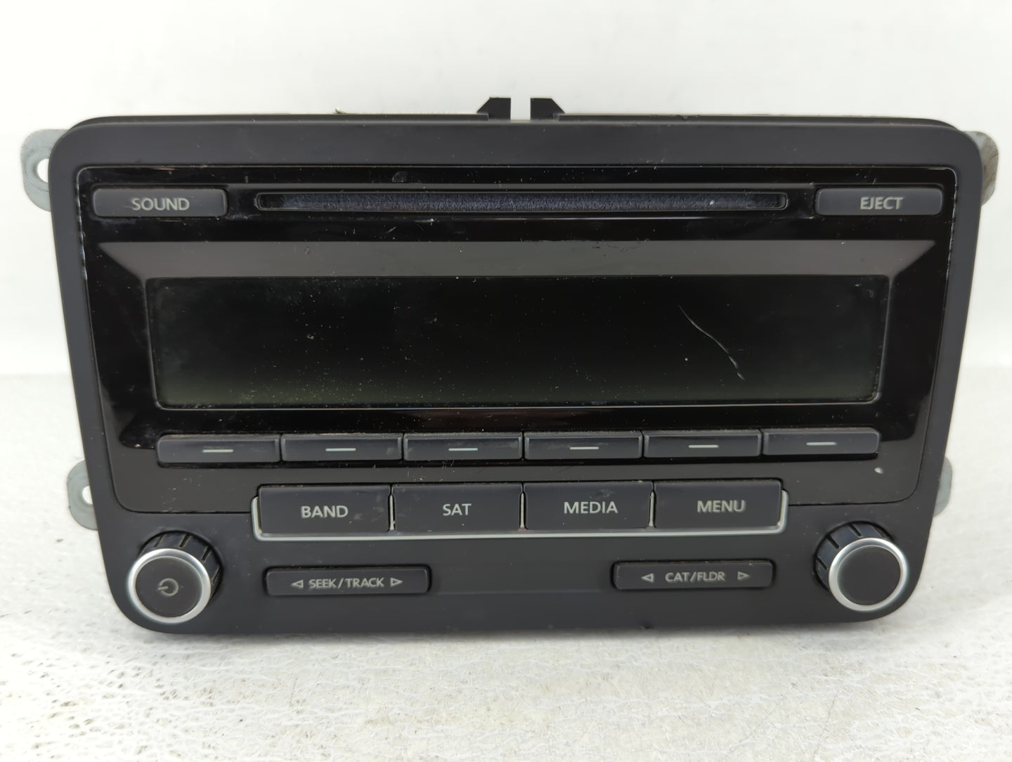 2011-2014 Volkswagen Jetta Am Fm Cd Player Radio Receiver - Oemusedautoparts1.com