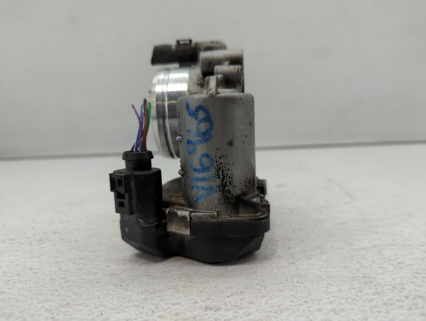 2011-2016 Volkswagen Jetta Throttle Body P/N:06G 133 062J Fits Fits 2011 2012 2013 2014 2015 2016 OEM Used Auto Parts - Oemu