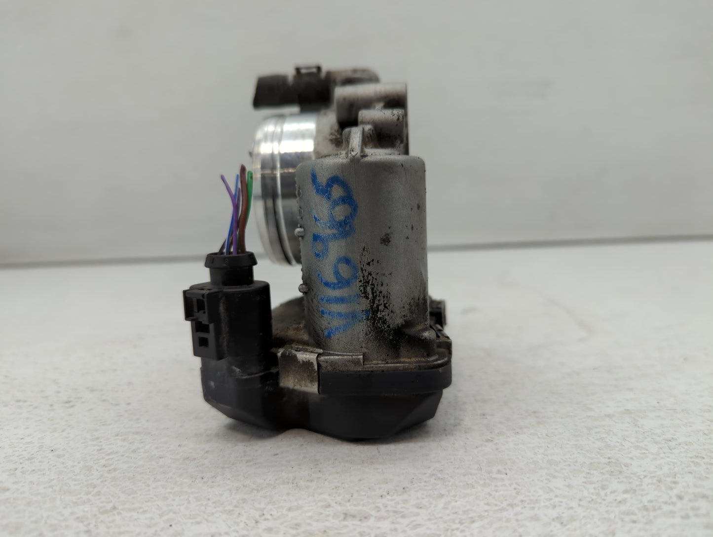 2011-2016 Volkswagen Jetta Throttle Body P/N:06G 133 062J Fits Fits 2011 2012 2013 2014 2015 2016 OEM Used Auto Parts - Oemu