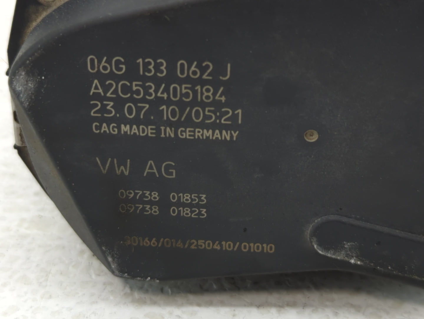 2011-2016 Volkswagen Jetta Throttle Body P/N:06G 133 062J Fits Fits 2011 2012 2013 2014 2015 2016 OEM Used Auto Parts - Oemu