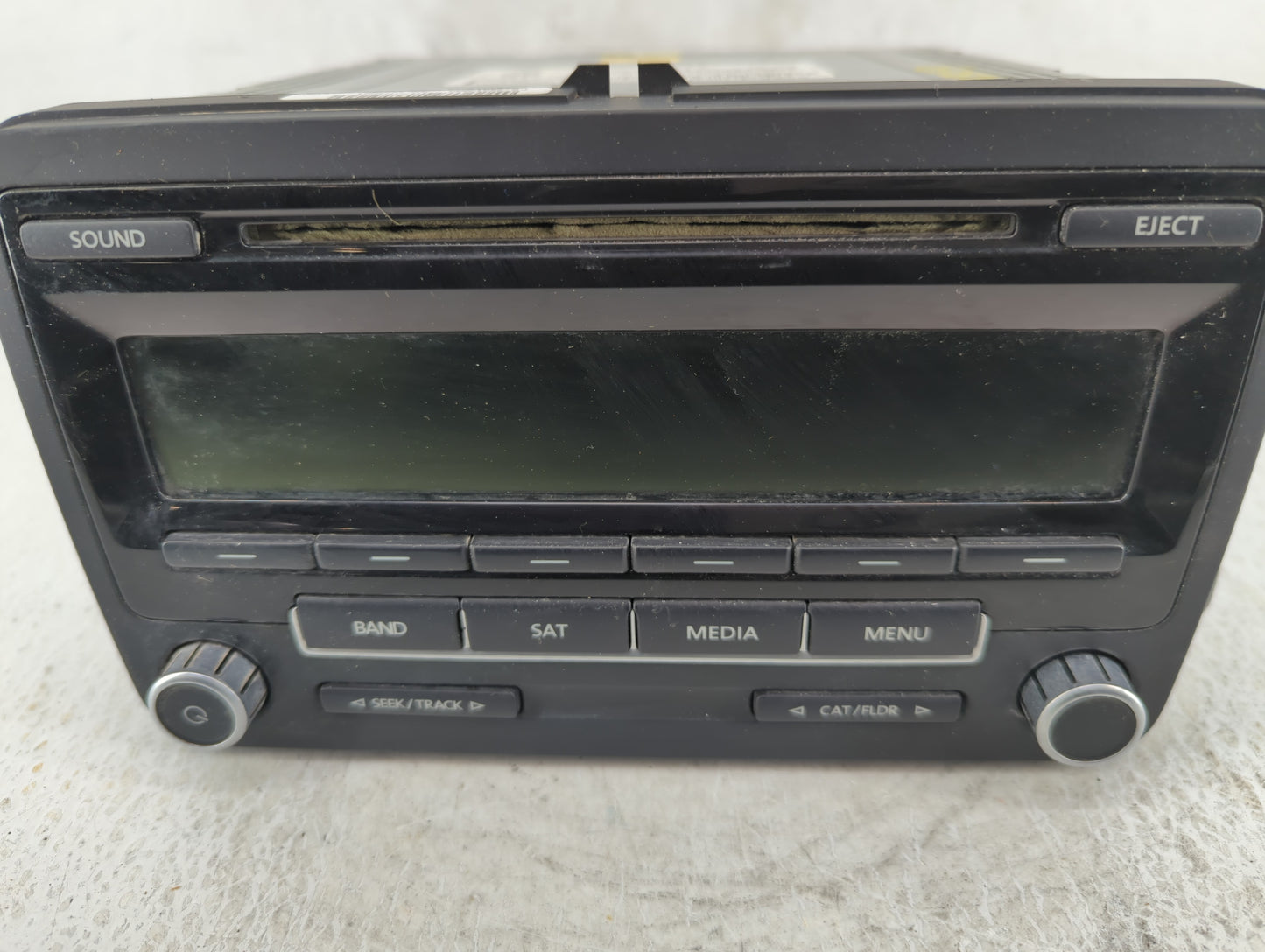 2011-2014 Volkswagen Jetta Am Fm Cd Player Radio Receiver - Oemusedautoparts1.com