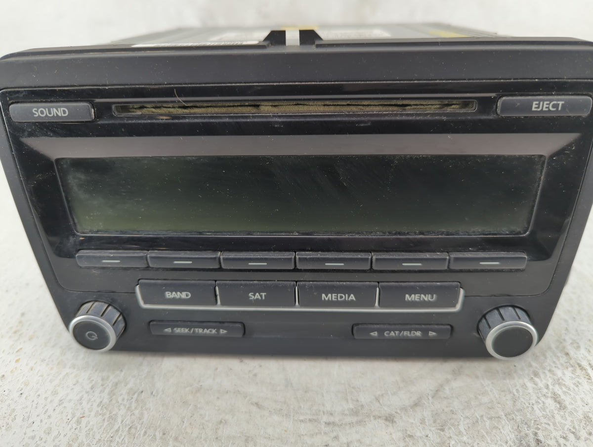 2011-2014 Volkswagen Jetta Am Fm Cd Player Radio Receiver 614553 - Oemusedautoparts1.com