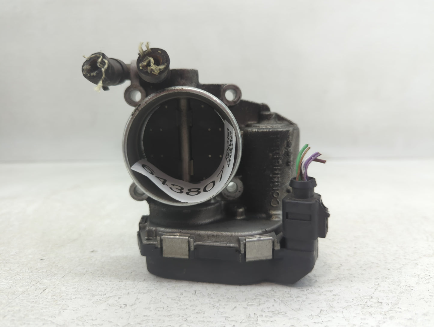 2011-2016 Volkswagen Jetta Throttle Body P/N:06G 133 062 J Fits Fits 2011 2012 2013 2014 2015 2016 OEM Used Auto Parts - Oem