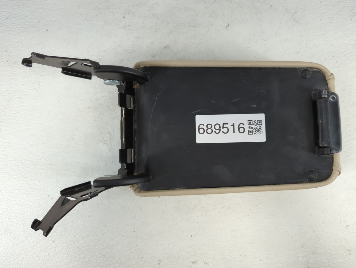 2012 Volkswagen Jetta Center Console Armrest Cover Lid Beige - Oemusedautoparts1.com