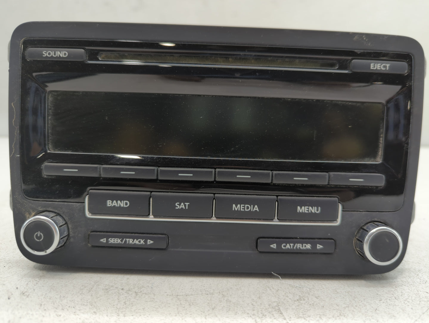 2011-2014 Volkswagen Jetta Am Fm Cd Player Radio Receiver - Oemusedautoparts1.com