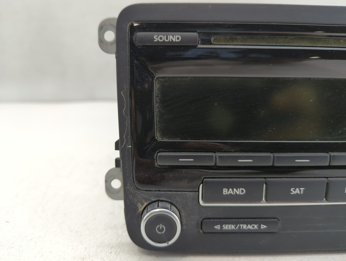 2011-2014 Volkswagen Jetta Am Fm Cd Player Radio Receiver - Oemusedautoparts1.com