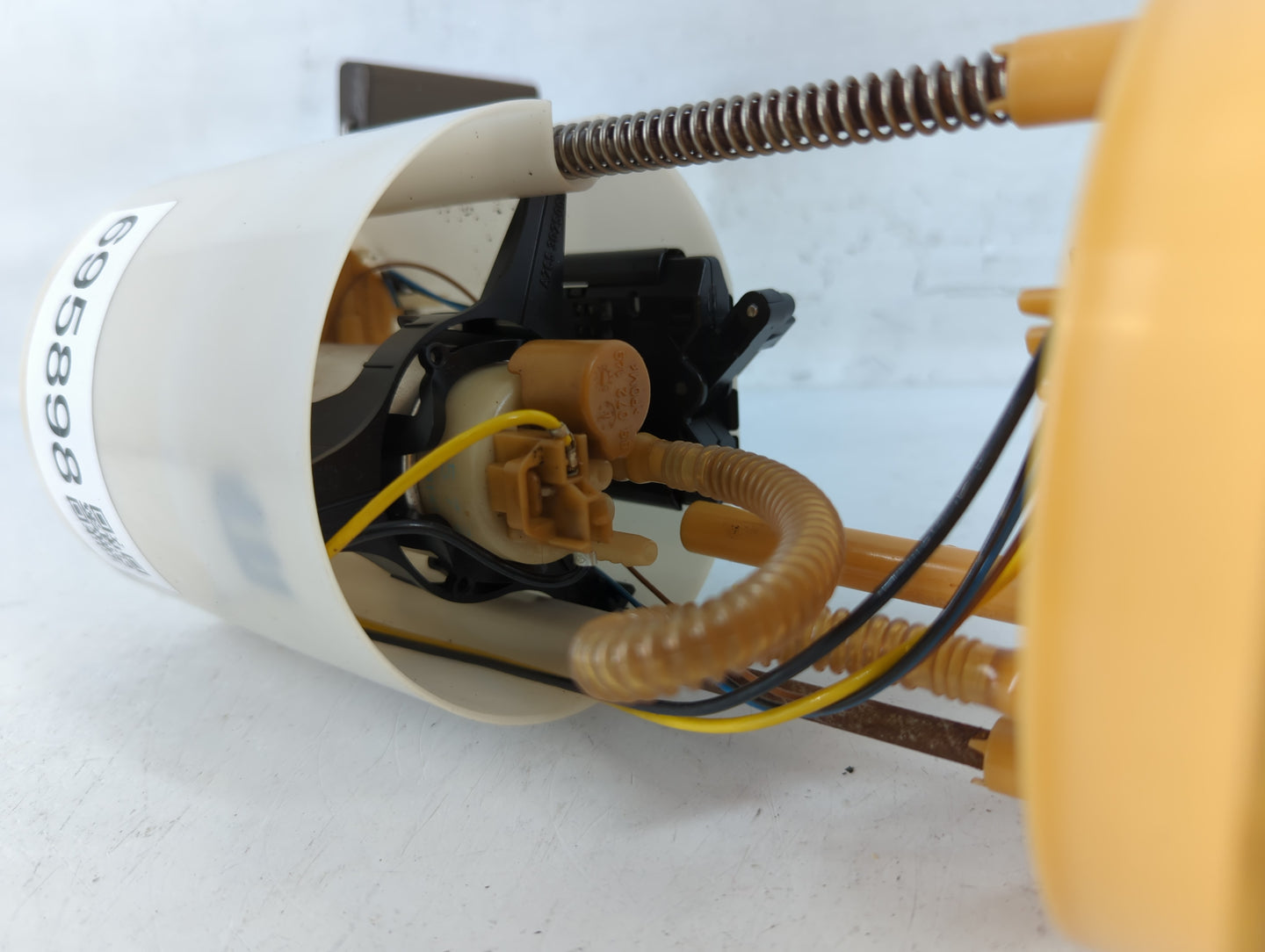 2009-2014 Volkswagen Jetta Electrical Gas Fuel Pump Assembly - Oemusedautoparts1.com