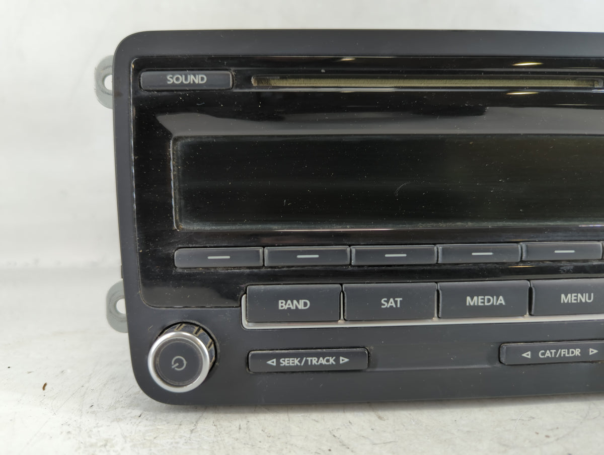 2012-2017 Volkswagen Jetta Am Fm Cd Player Radio Receiver 738275 - Oemusedautoparts1.com