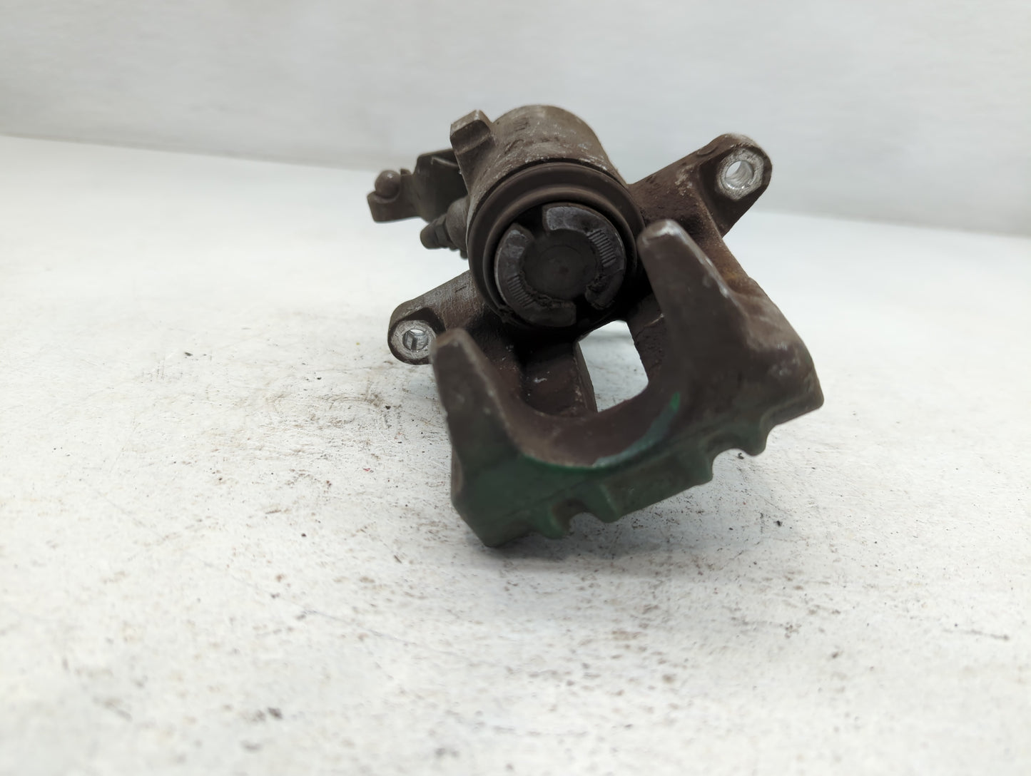 2011-2018 Volkswagen Jetta Front Driver Left Brake Caliper - Oemusedautoparts1.com