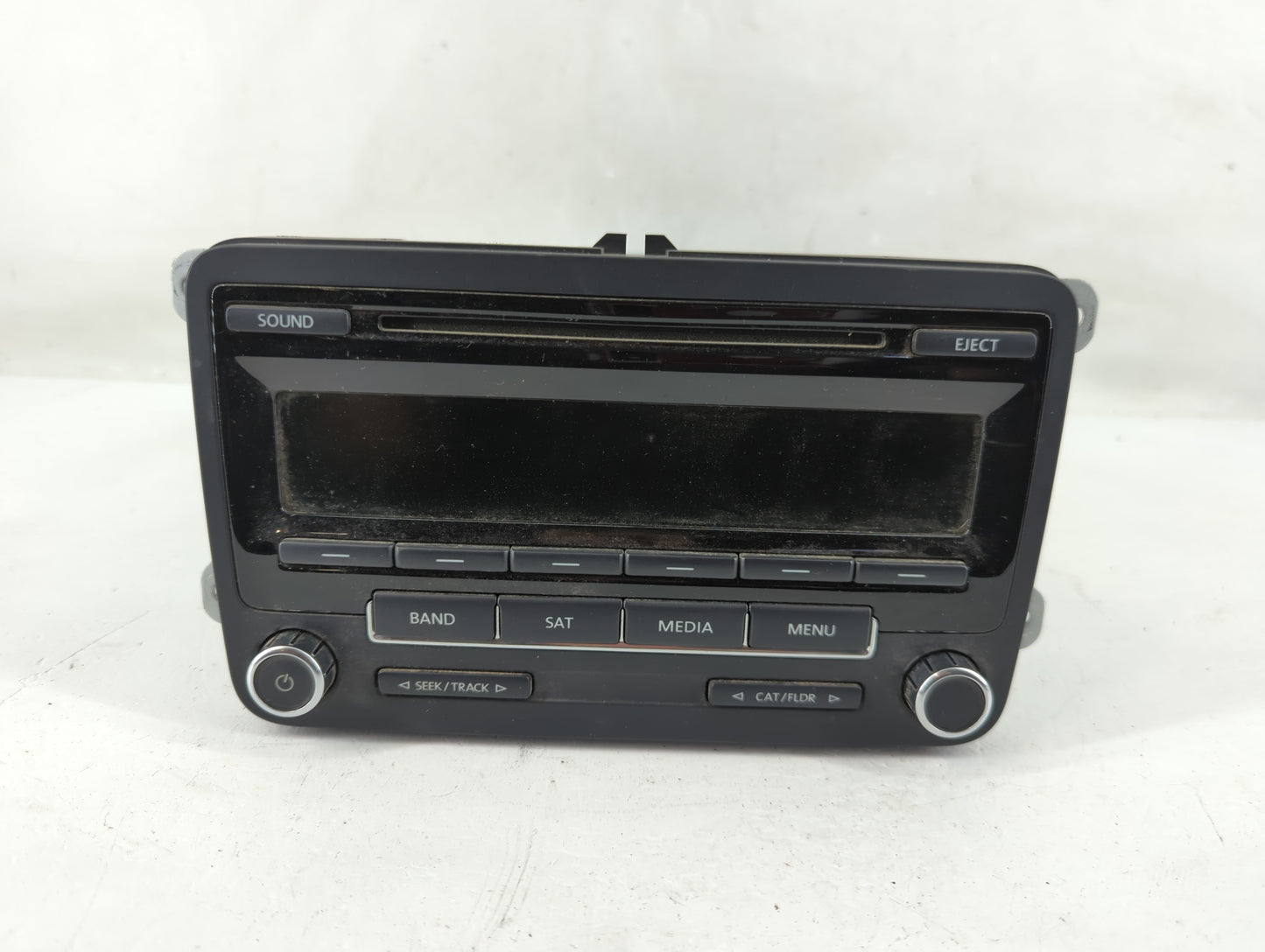 2012-2015 Volkswagen Passat Radio AM FM Cd Player Receiver Replacement P/N:28367806 1K0 035 164 F Fits OEM Used Auto Parts -
