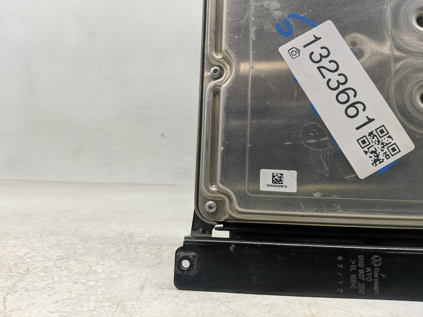 2012 Volkswagen Passat PCM Engine Control Computer ECU ECM PCU OEM P/N:0 281 018 461 03L 906 012 BP Fits OEM Used Auto Parts
