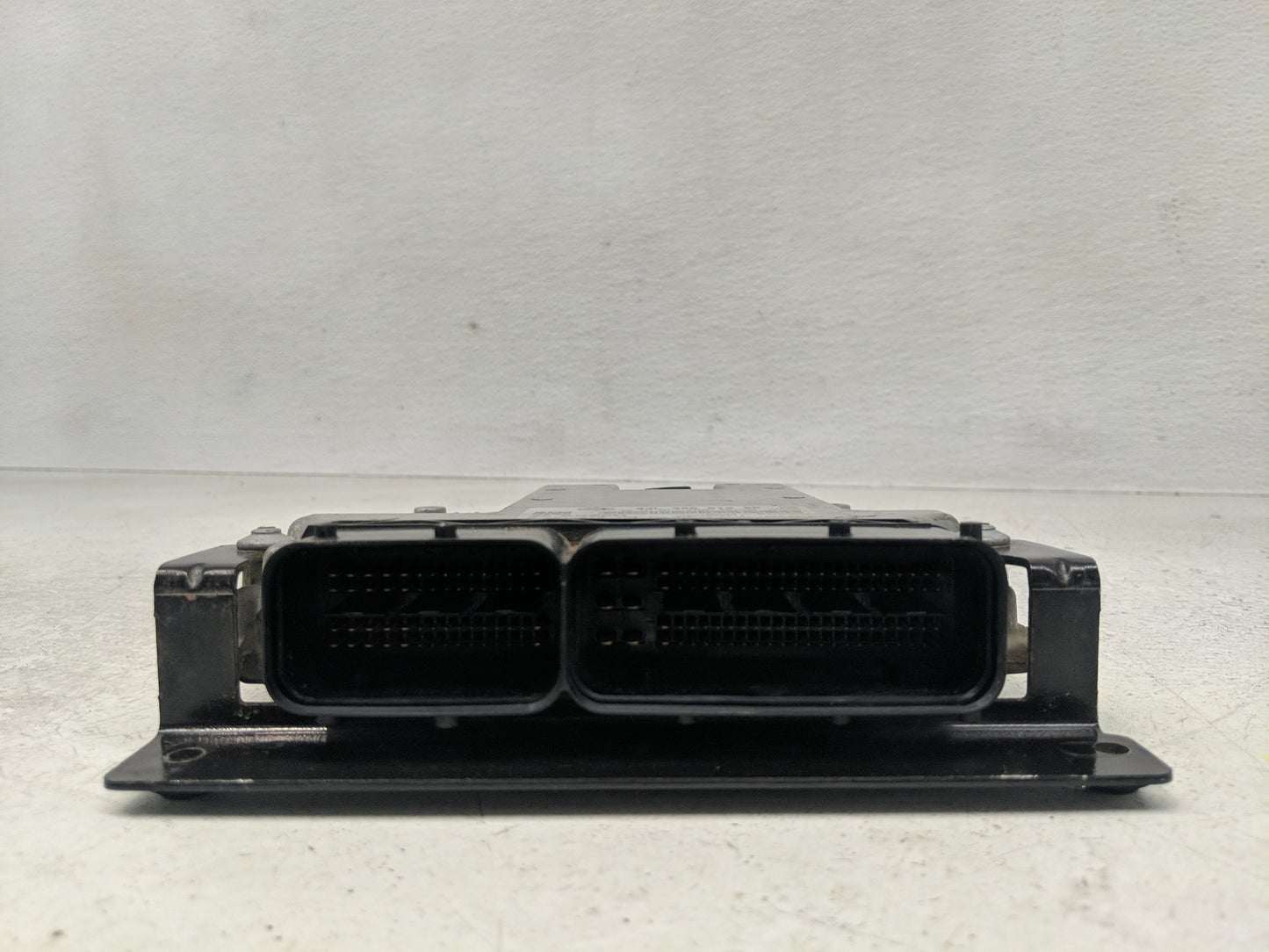 2012 Volkswagen Passat PCM Engine Control Computer ECU ECM PCU OEM P/N:0 281 018 461 03L 906 012 BP Fits OEM Used Auto Parts