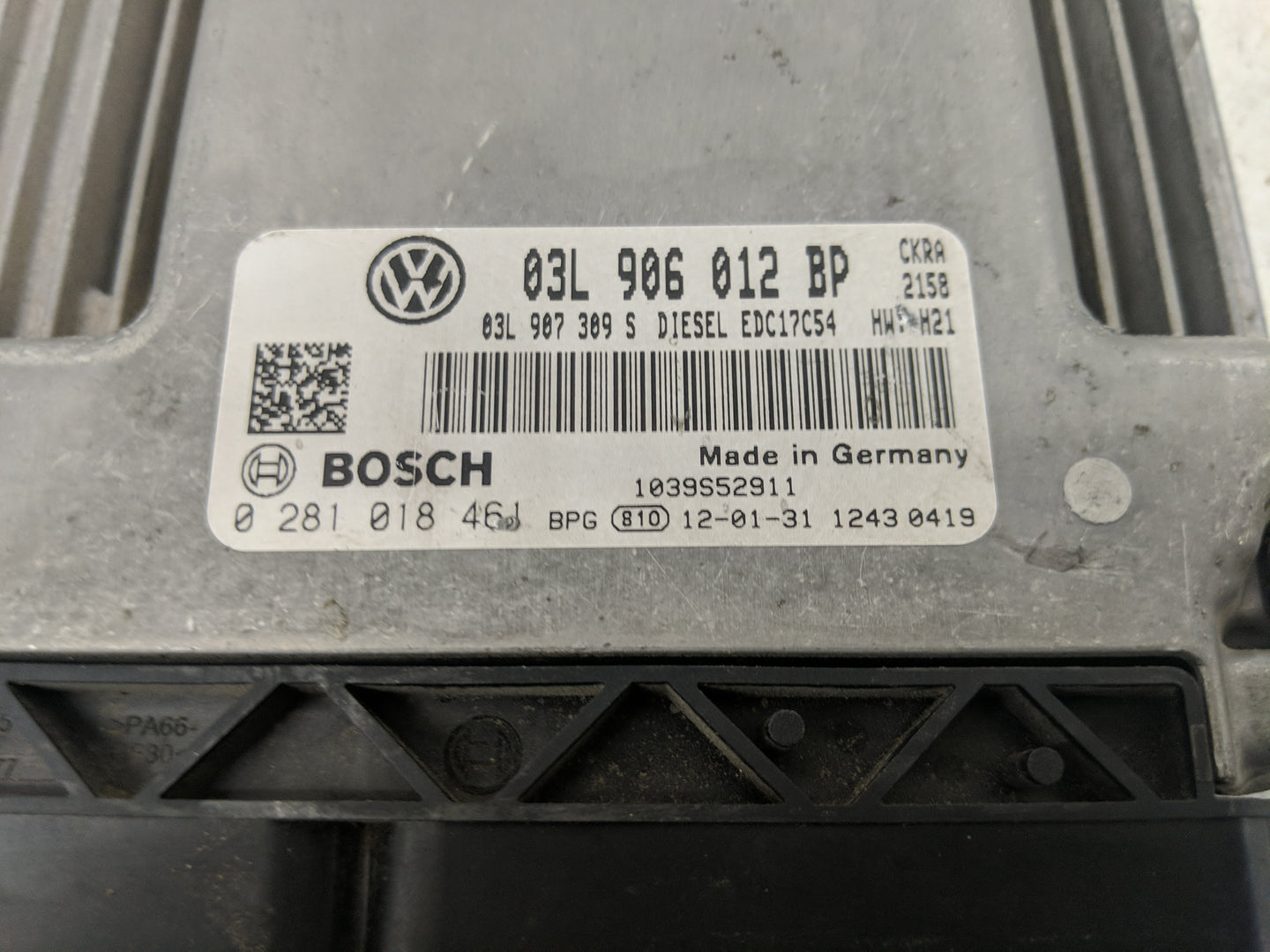 2012 Volkswagen Passat PCM Engine Control Computer ECU ECM PCU OEM P/N:0 281 018 461 03L 906 012 BP Fits OEM Used Auto Parts