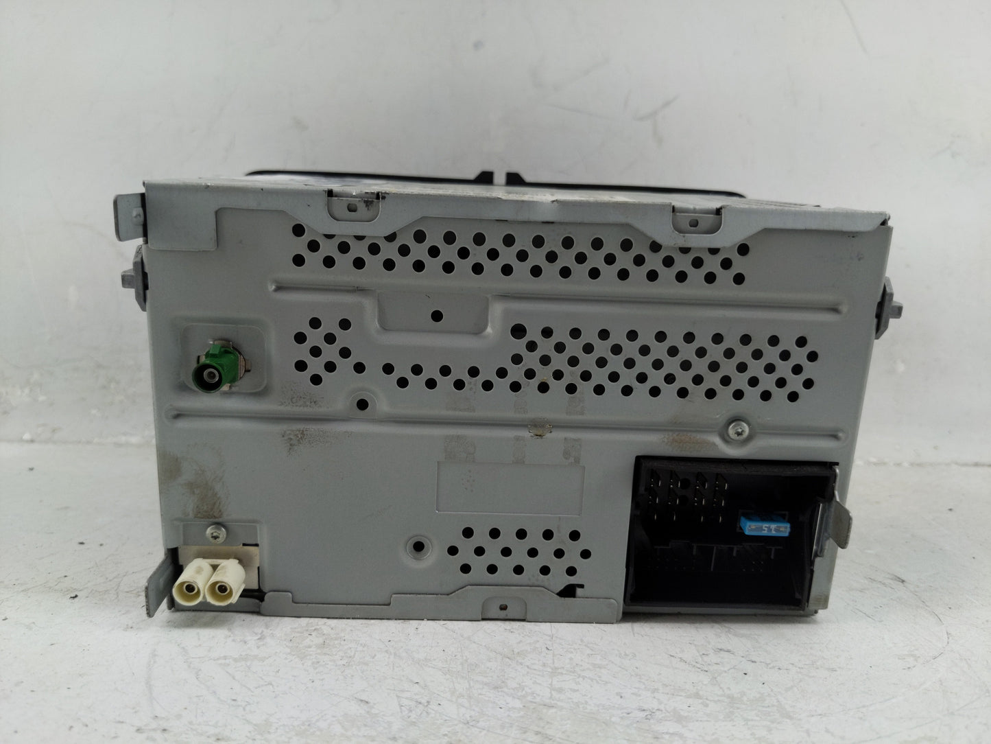 2012-2015 Volkswagen Passat Radio AM FM Cd Player Receiver Replacement P/N:1K0035180AE Fits Fits 2012 2013 2014 2015 OEM Use