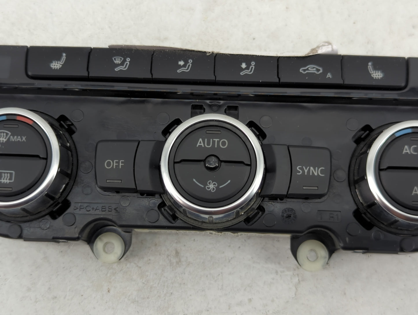 2012 Volkswagen Passat Climate Control Module Temperature AC/Heater Replacement P/N:561907044H 5HB01076342, 6HB01076342 Fits
