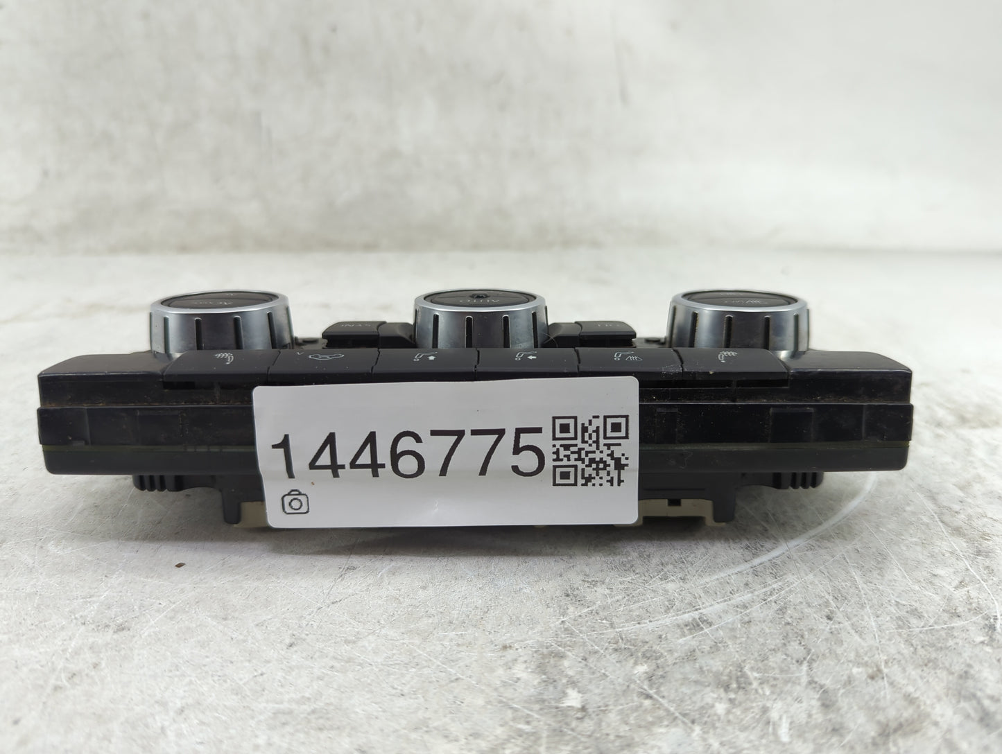 2012 Volkswagen Passat Climate Control Module Temperature AC/Heater Replacement P/N:561907044D 5HB01075340 Fits OEM Used Aut