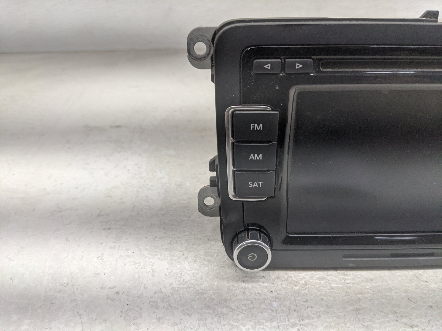 2012-2015 Volkswagen Passat Radio AM FM Cd Player Receiver Replacement P/N:1K0035180AE 28321516 Fits Fits 2012 2013 2014 201