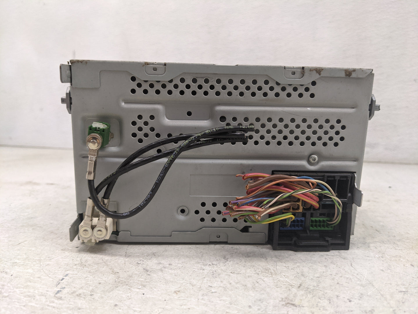 2012-2015 Volkswagen Passat Radio AM FM Cd Player Receiver Replacement P/N:1K0035180AE 28321516 Fits Fits 2012 2013 2014 201