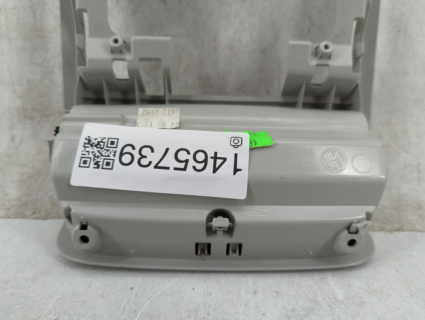 2012 Volkswagen Passat Overhead Roof Console Gray - Oemusedautoparts1.com