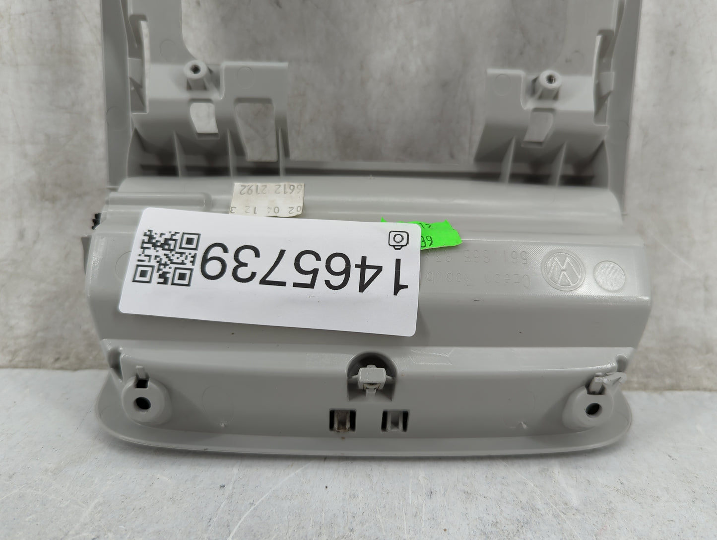 2012 Volkswagen Passat Overhead Roof Console Gray - Oemusedautoparts1.com
